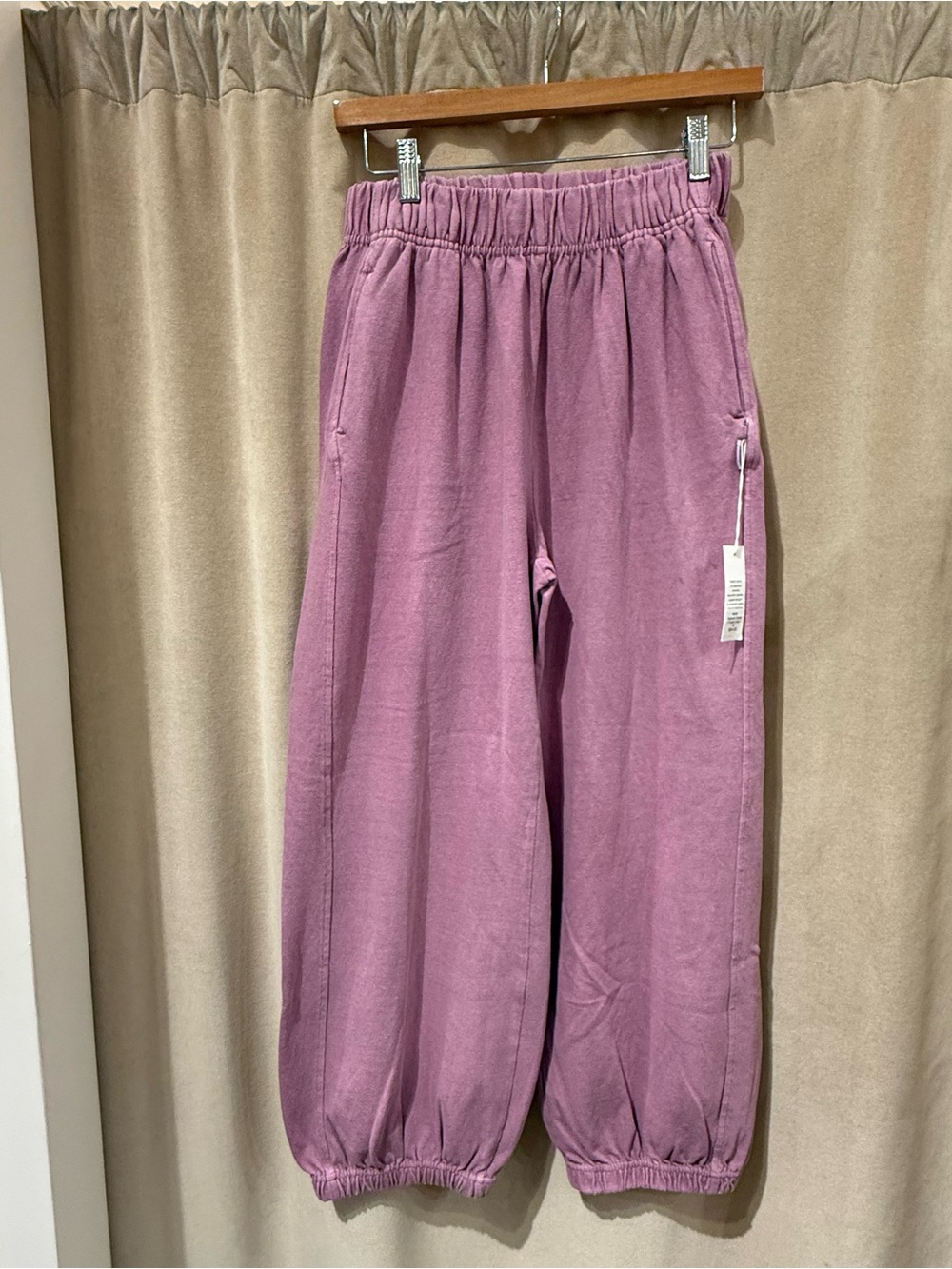 Le Bon Shoppe Balloon Pants in Dusty Lilac - Picture 8 of 9